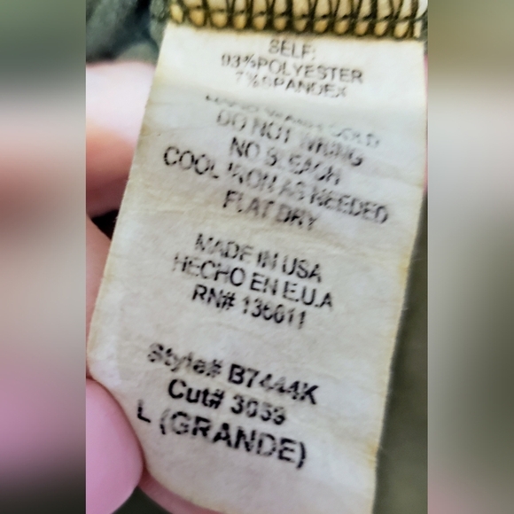 Twenty Second Fringes Faux Suede Sleevess Top Olive Green Size Large Made In USA - Picture 8 of 8